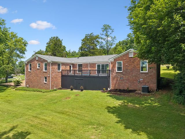 1105 Spencer Creek Pass, Franklin, TN 37069
