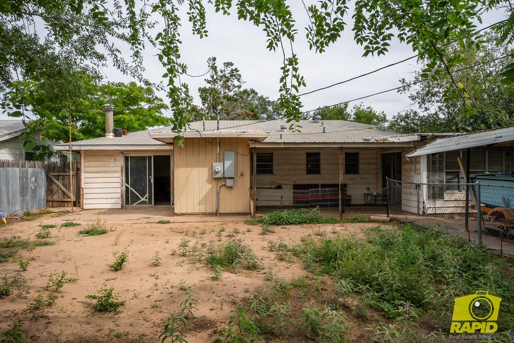 Image 23 of property listing at 1823 Edmund Boulevard, San Angelo, TX 76901