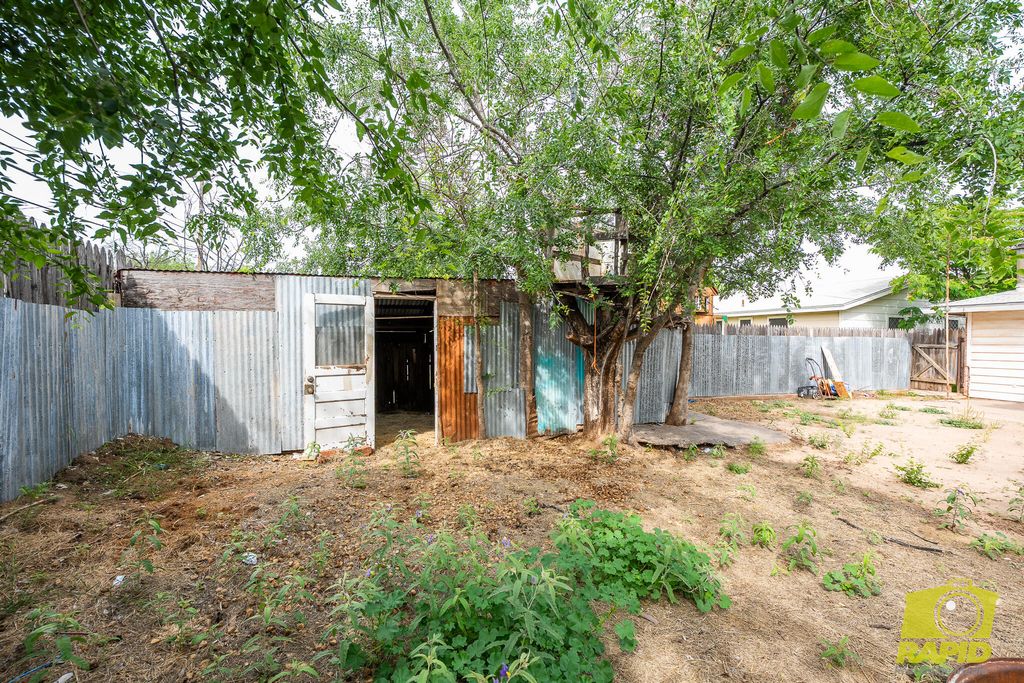 Image 29 of property listing at 1823 Edmund Boulevard, San Angelo, TX 76901
