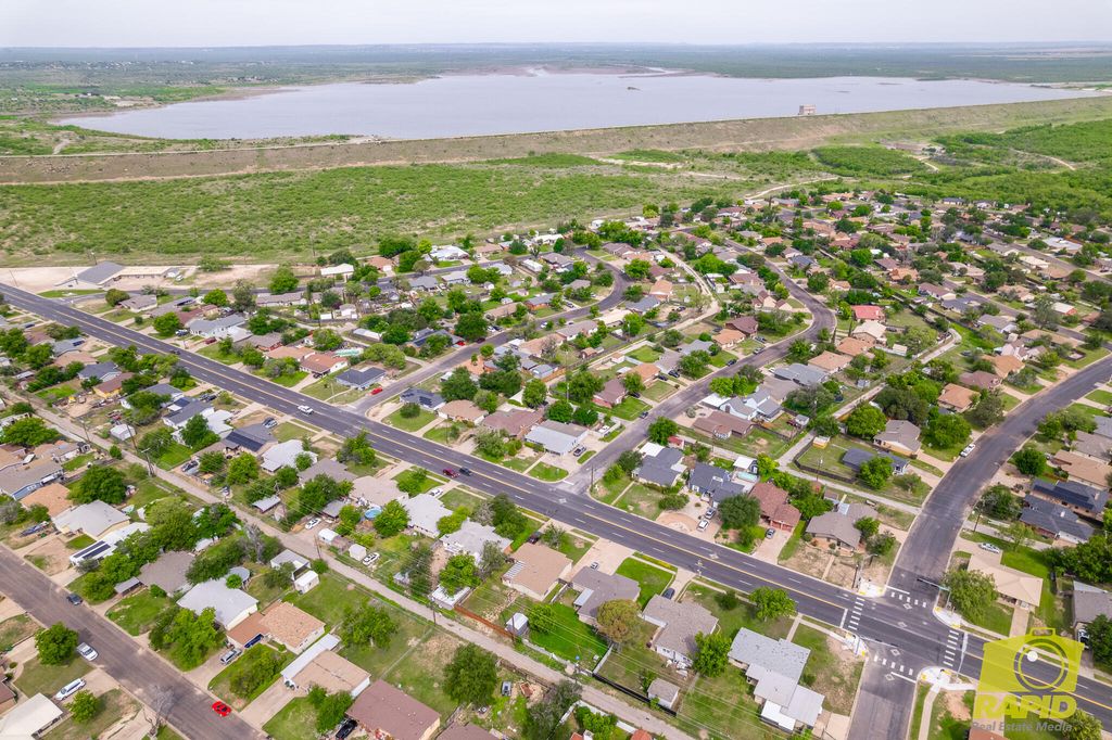 Image 39 of property listing at 1823 Edmund Boulevard, San Angelo, TX 76901