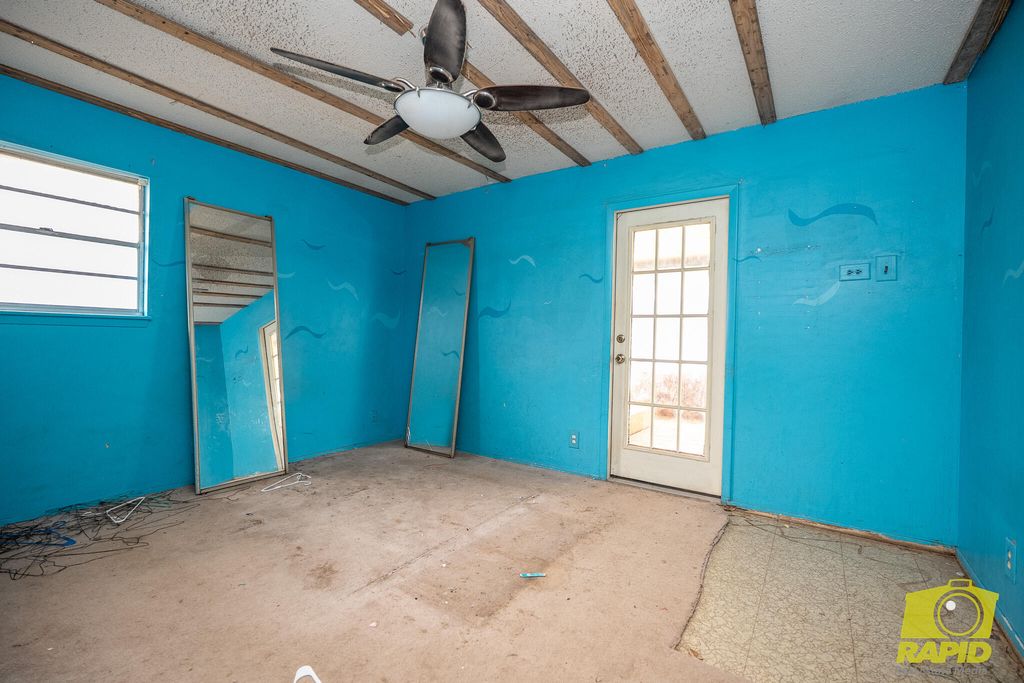Image 9 of property listing at 1823 Edmund Boulevard, San Angelo, TX 76901