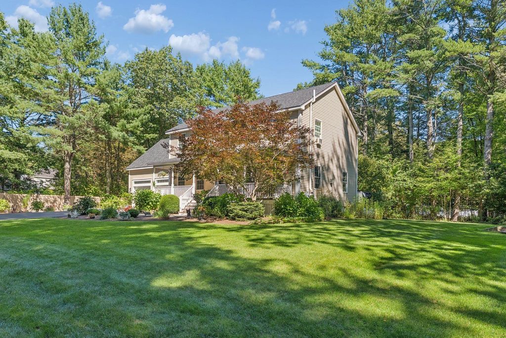 2 Beacon Street, Kennebunk, ME 04043 — photo 3