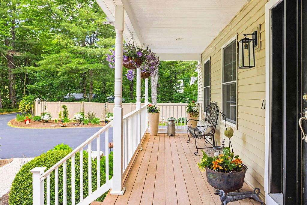 2 Beacon Street, Kennebunk, ME 04043 — photo 4