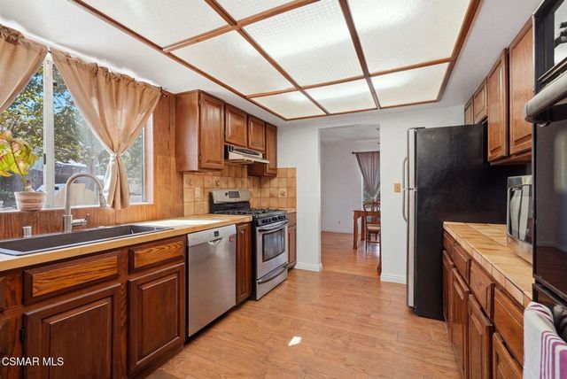 4915 Vejar Drive, Agoura Hills, CA 91301