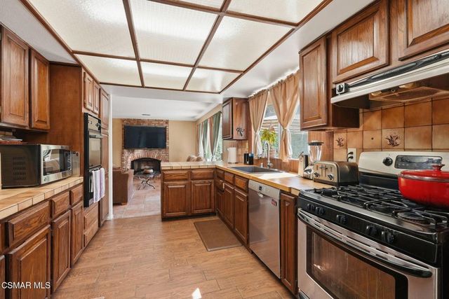4915 Vejar Drive, Agoura Hills, CA 91301