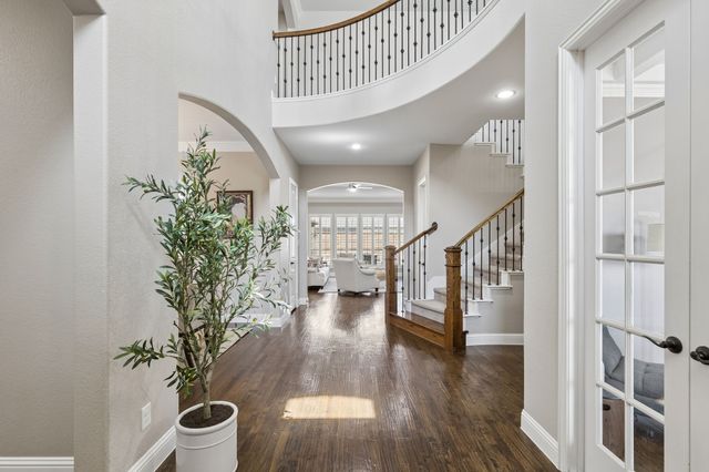 920 Lake Carillon Lane, Southlake, TX 76092