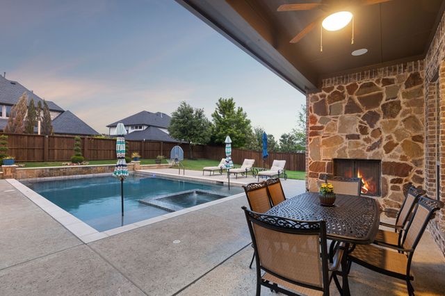 920 Lake Carillon Lane, Southlake, TX 76092