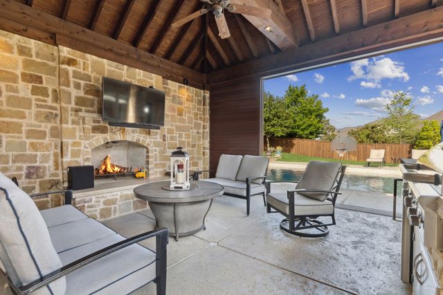 920 Lake Carillon Lane, Southlake, TX 76092