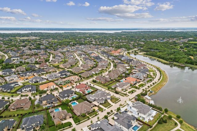 920 Lake Carillon Lane, Southlake, TX 76092