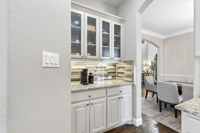 920 Lake Carillon Lane, Southlake, TX 76092