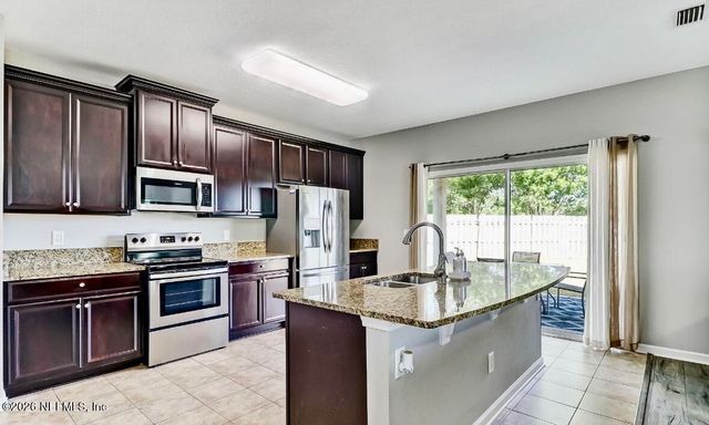 96102 GRAYLON Drive, Yulee, FL 32097