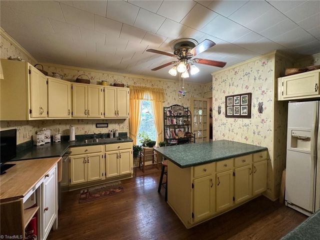 246 Church Street, Elkin, NC 28621