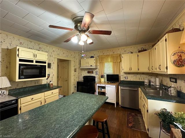 246 Church Street, Elkin, NC 28621