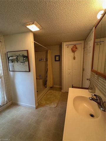 246 Church Street, Elkin, NC 28621