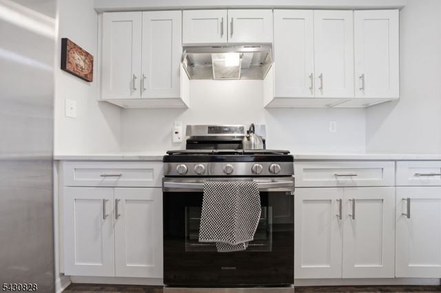 825 Riverside Ave 203, Lyndhurst Twp., NJ 07071