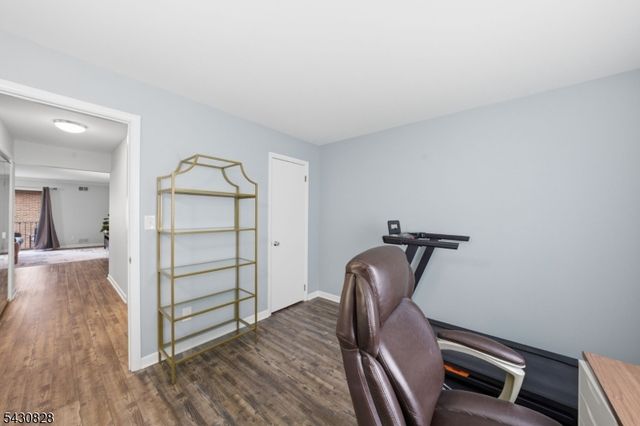 825 Riverside Ave 203, Lyndhurst Twp., NJ 07071