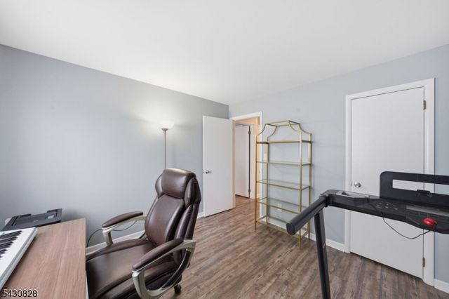 825 Riverside Ave 203, Lyndhurst Twp., NJ 07071