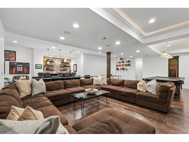 1085 Maddox Ct, Broomfield, CO 80023