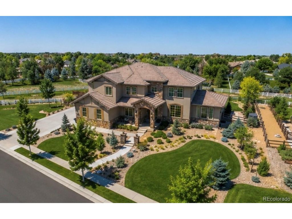 1085 Maddox Ct, Broomfield, CO 80023