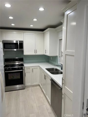 1415 26th 5, Santa Monica, CA 90404
