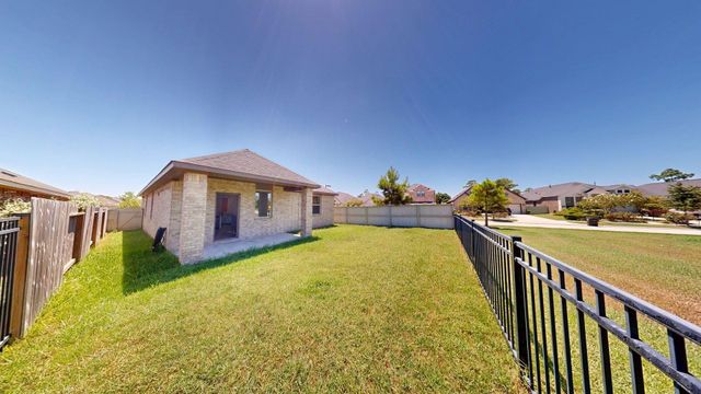 9303 Colonial Bent Court, Conroe, TX 77385
