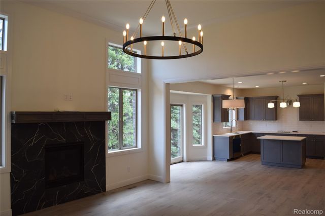 3093 Raffler Drive, Rochester Hills, MI 48307