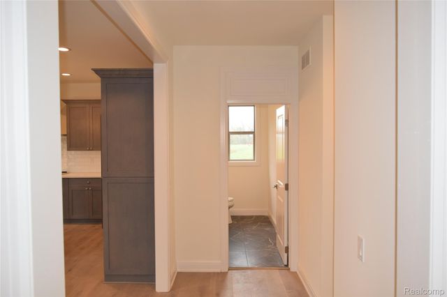 3093 Raffler Drive, Rochester Hills, MI 48307