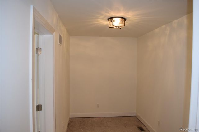 3093 Raffler Drive, Rochester Hills, MI 48307