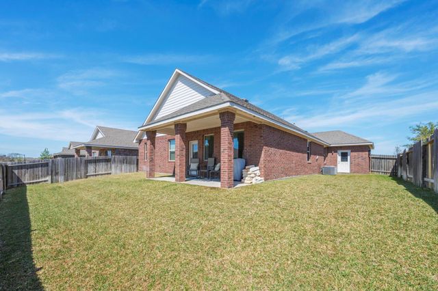 7417 Saint Andrews Drive, Navasota, TX 77868