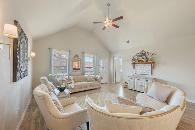 7417 Saint Andrews Drive, Navasota, TX 77868