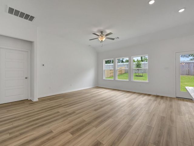 17744 Mill Manor, Montgomery, TX 77316