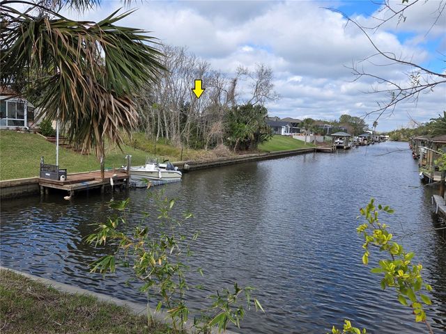 25 CHRISTOPHER COURT N, Palm Coast, FL 32137