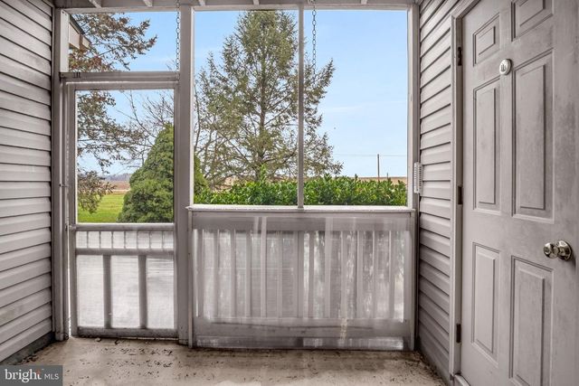 18 WILTSHIRE EAST ST, Carlisle, PA 17015