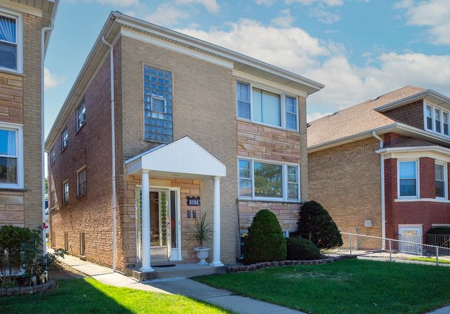 5705 W Higgins Avenue, Chicago, IL 60630