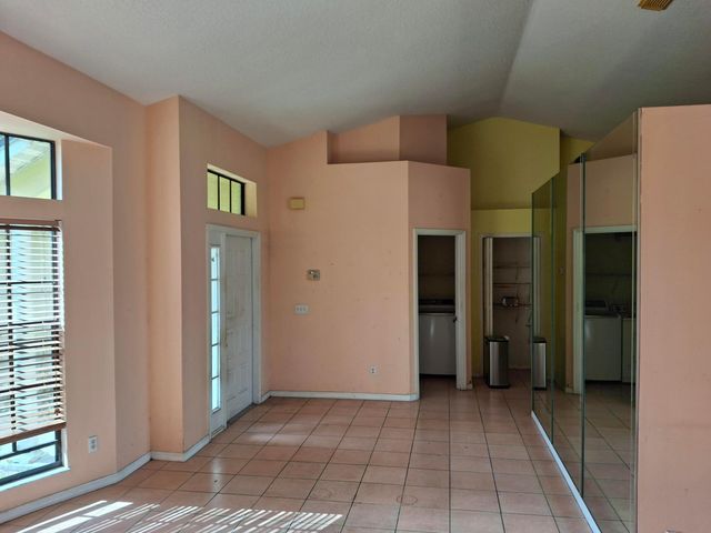 5000 NW Erskin Terrace, Port St. Lucie, Port St Lucie, FL 34983