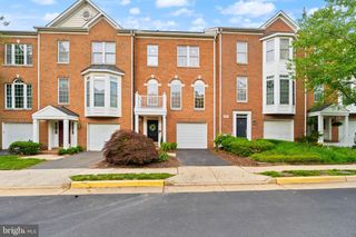 4290 PARK GREEN CT, Fairfax, VA 22030