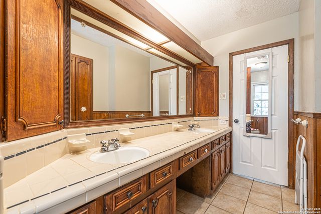 3407 Prince George Dr, San Antonio, TX 78230