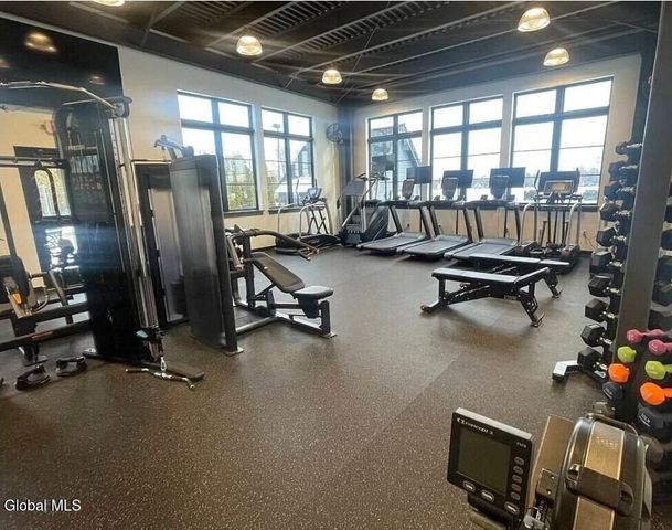 22 Lakeview Road, Saratoga Springs, NY 12866