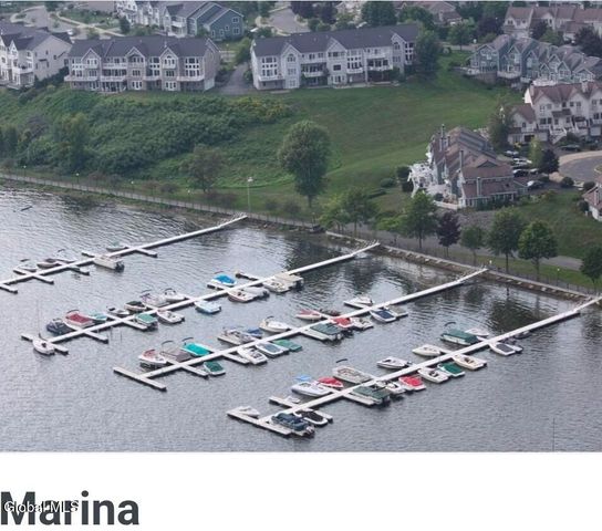 22 Lakeview Road, Saratoga Springs, NY 12866