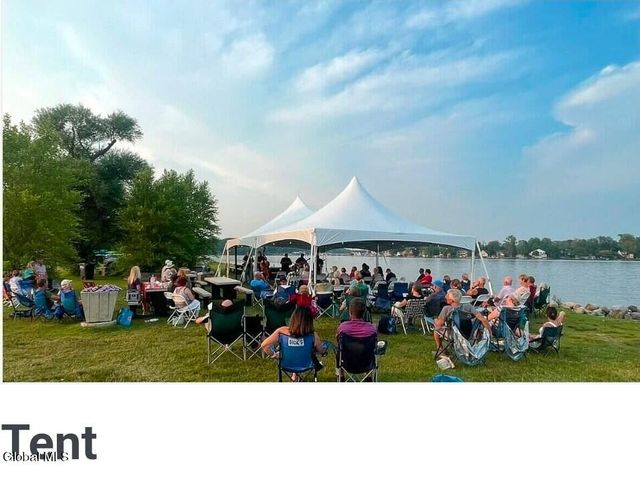 22 Lakeview Road, Saratoga Springs, NY 12866