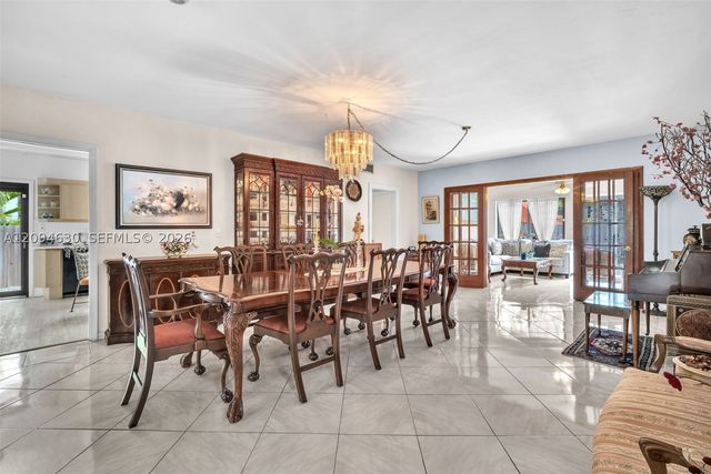 7701 Center Bay Dr, North Bay Village, FL 33141