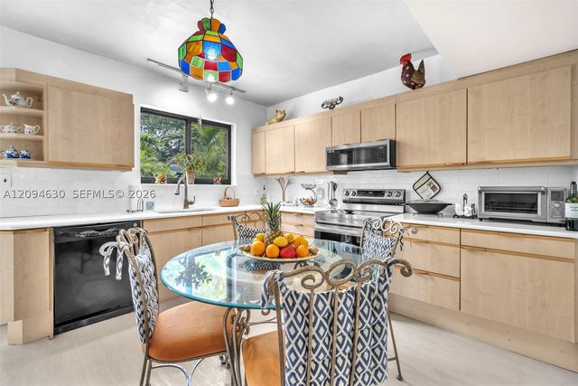 7701 Center Bay Dr, North Bay Village, FL 33141