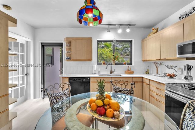 7701 Center Bay Dr, North Bay Village, FL 33141