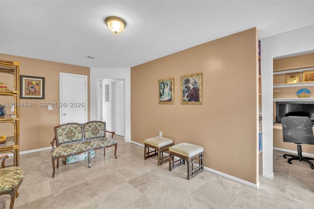 7701 Center Bay Dr, North Bay Village, FL 33141
