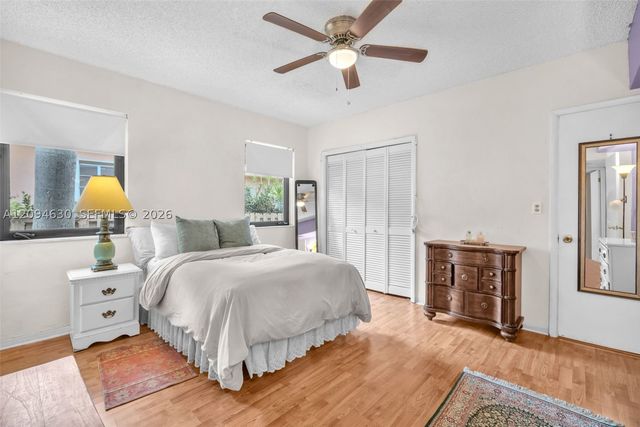 7701 Center Bay Dr, North Bay Village, FL 33141