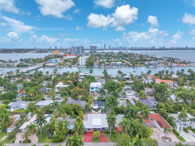 7701 Center Bay Dr, North Bay Village, FL 33141