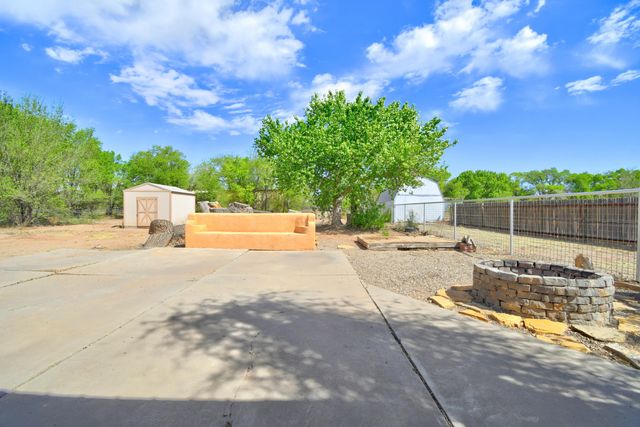 2229 Gun Club Road SW, Albuquerque, NM 87105