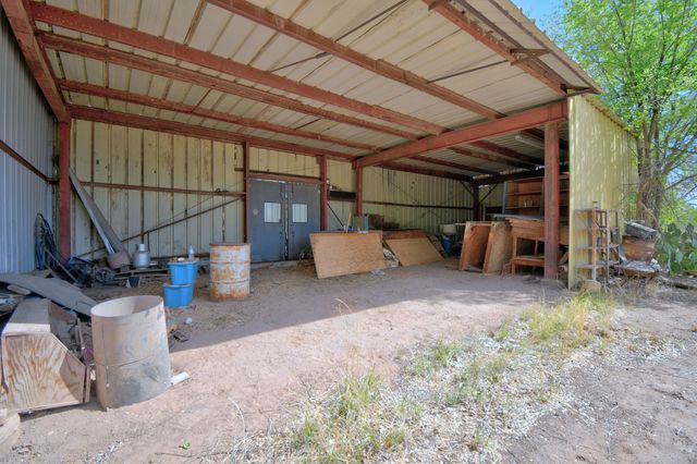 2229 Gun Club Road SW, Albuquerque, NM 87105