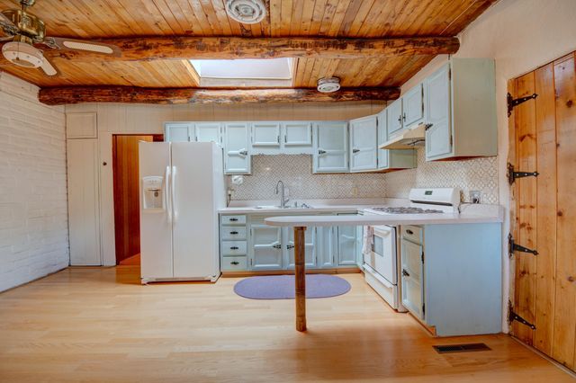 2229 Gun Club Road SW, Albuquerque, NM 87105