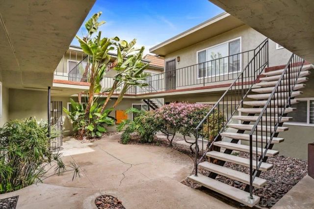 4450 Wilson Ave 11, San Diego, CA 92116